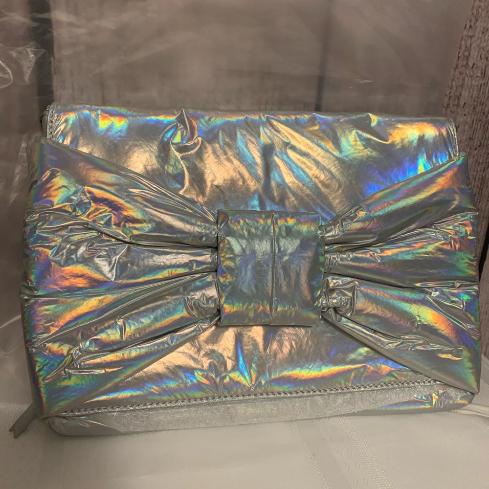Silver bow clutch StellaDot